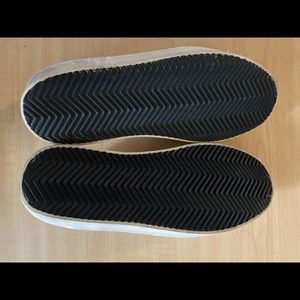 Golden Goose Hi Star Classic sneaker, worn once indoors for a photo.